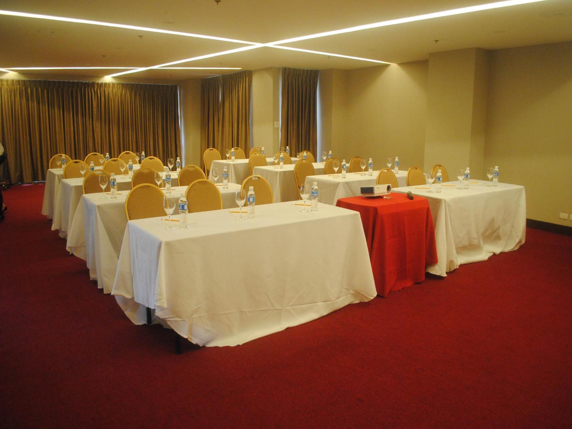 Armada Hotel מנילה מראה חיצוני תמונה